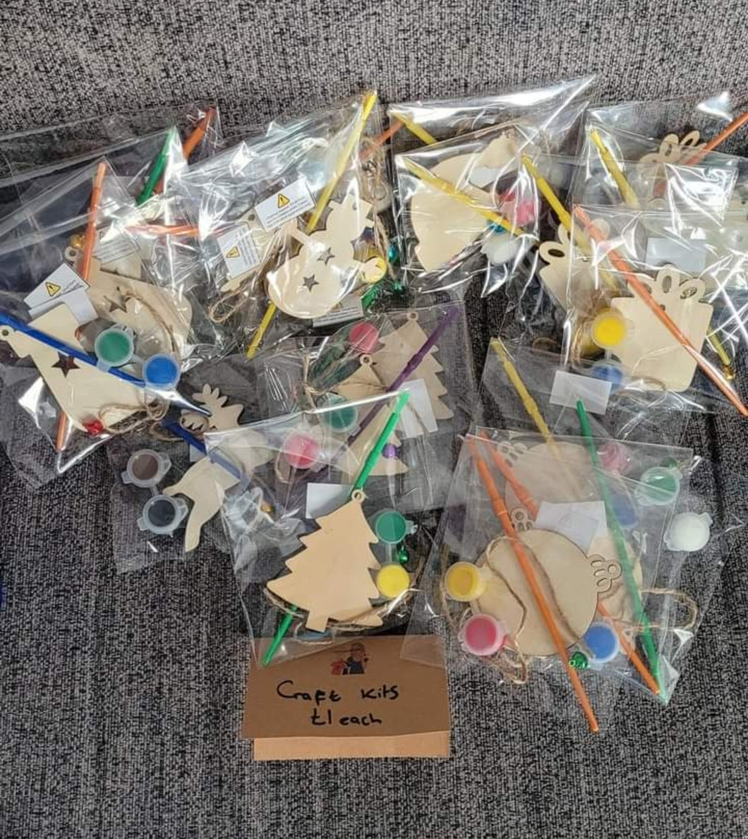Paint your own wooden bauble (random sent)