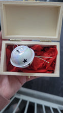 Load image into Gallery viewer, Personalised Believe Box (come with bell)
